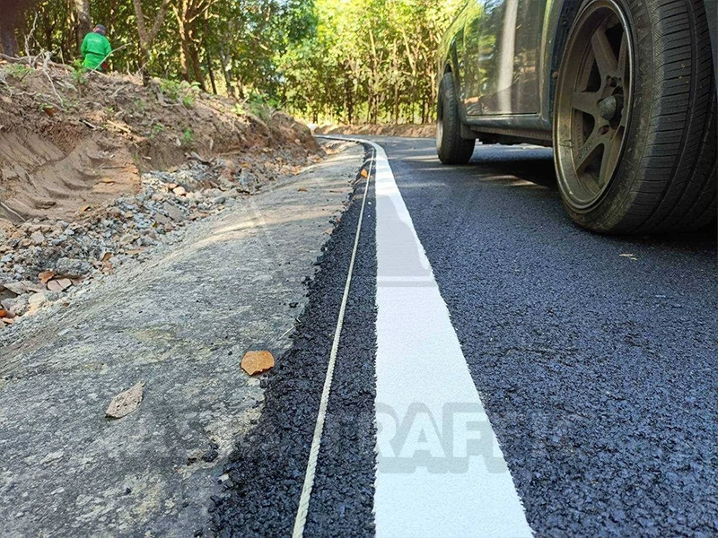 งานตีเส้นจราจร